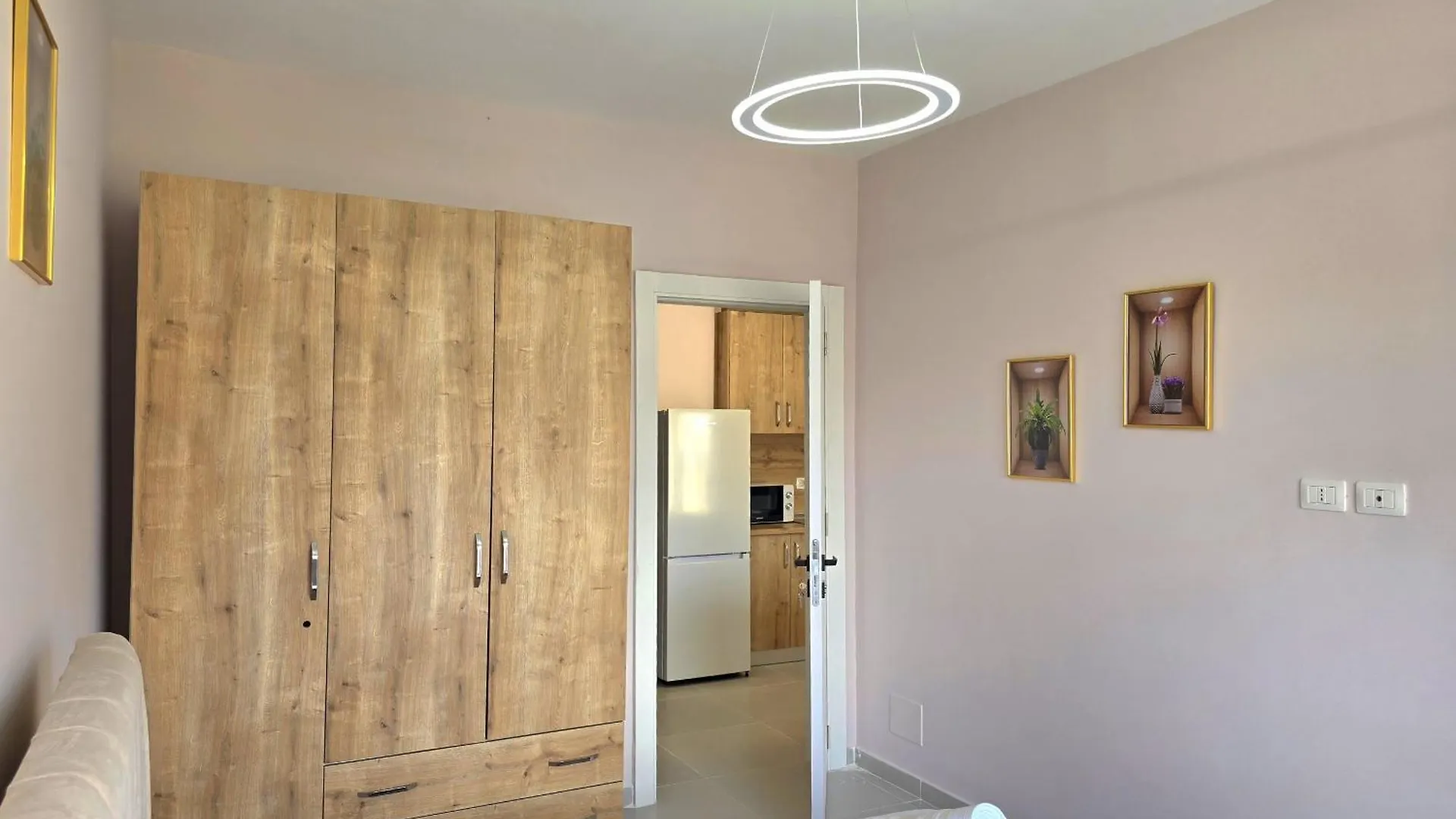 Holiday Apartment In Golem 095 Албания
