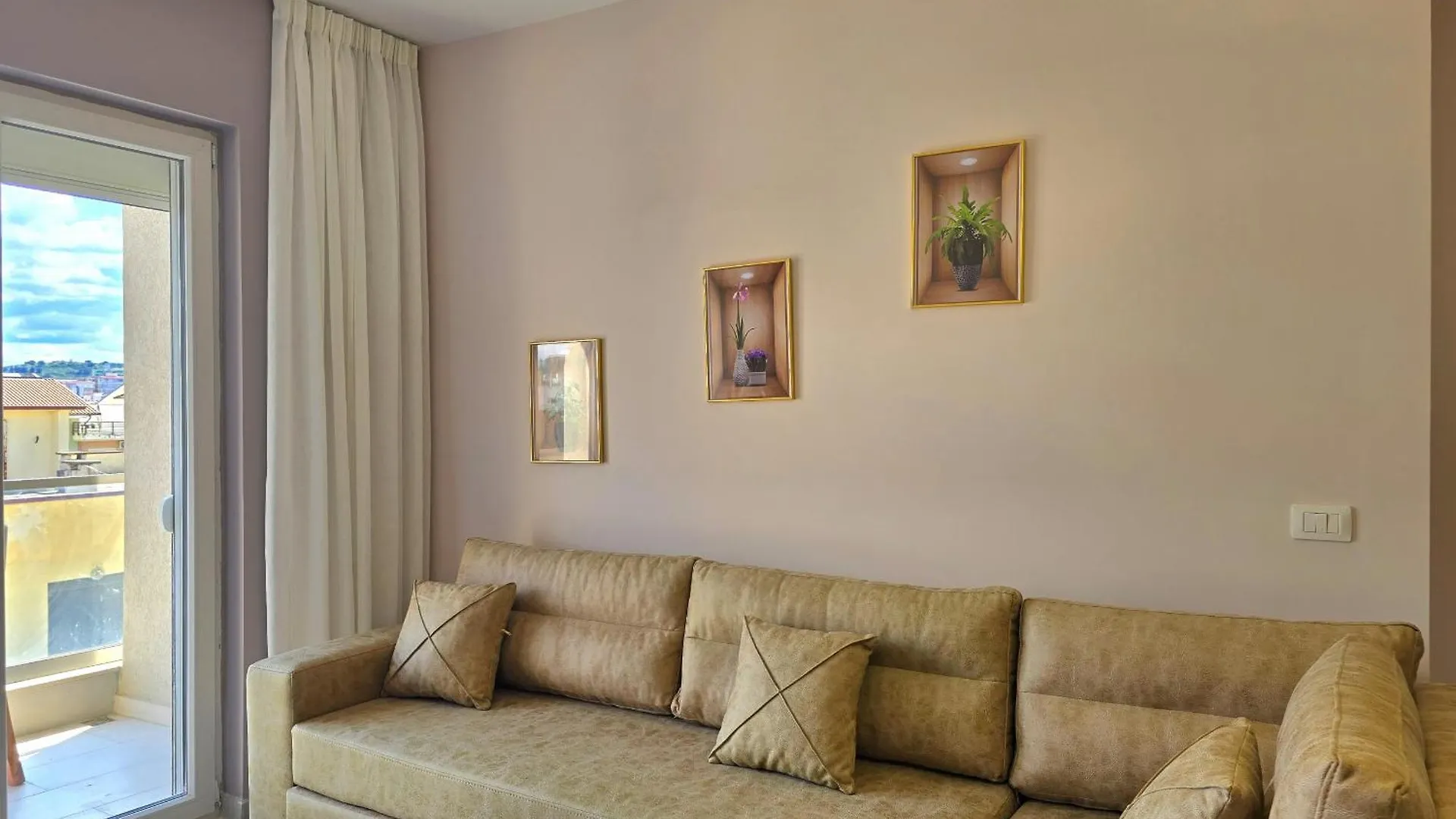 Holiday Apartment In Golem 095 0*, Голем Албания